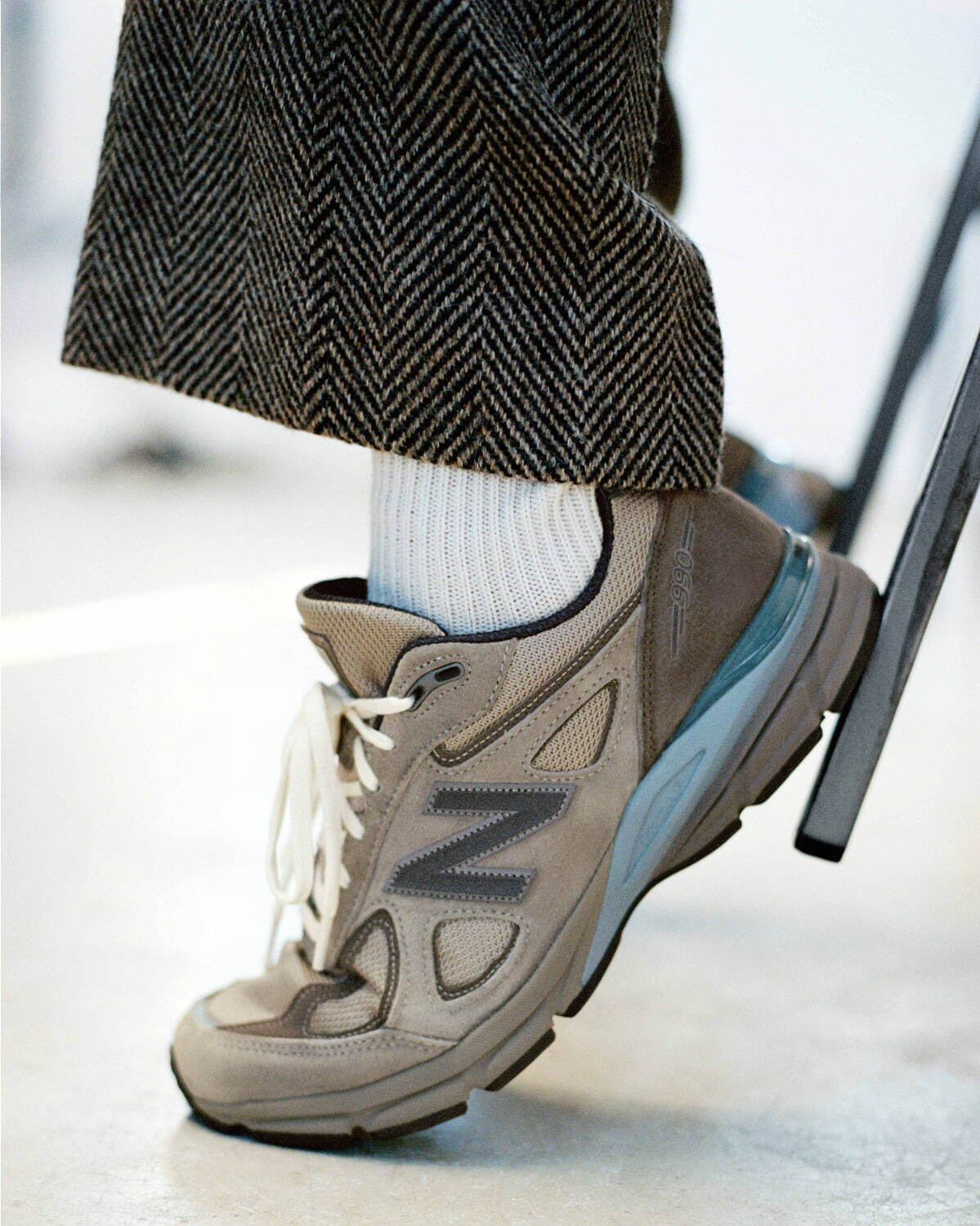 オーラリー(AURALEE), ニューバランス(New Balance) 990v4｜写真22