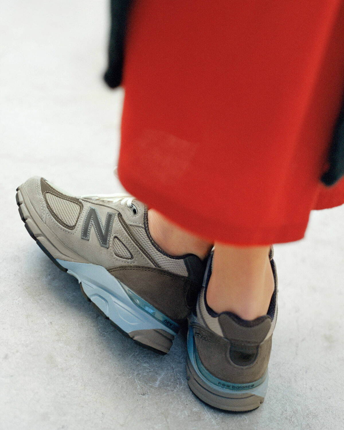 オーラリー(AURALEE), ニューバランス(New Balance) 990v4｜写真24