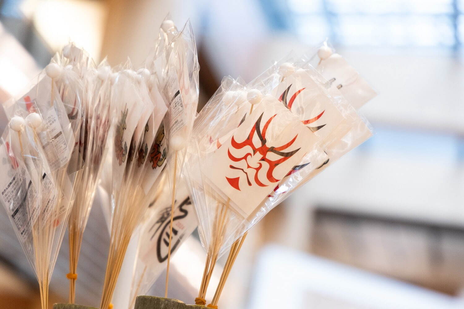 新年のイベント「東京ミッドタウンのお正月2025」獅子舞が出現、縁日やだるま絵付けも｜写真6