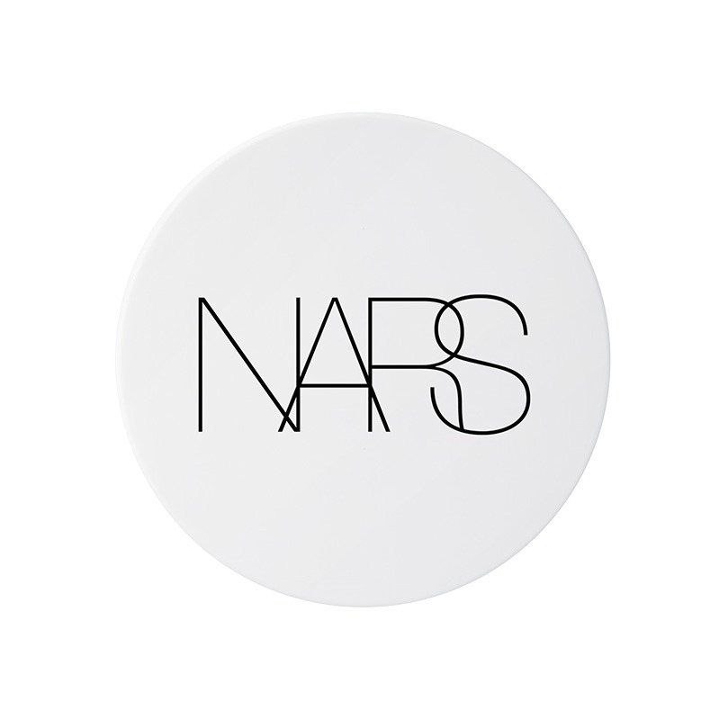 NARS25年春ベースメイク“光でカバーする”美容液仕立てのクッションファンデ、塗った瞬間満ちる潤い｜写真7