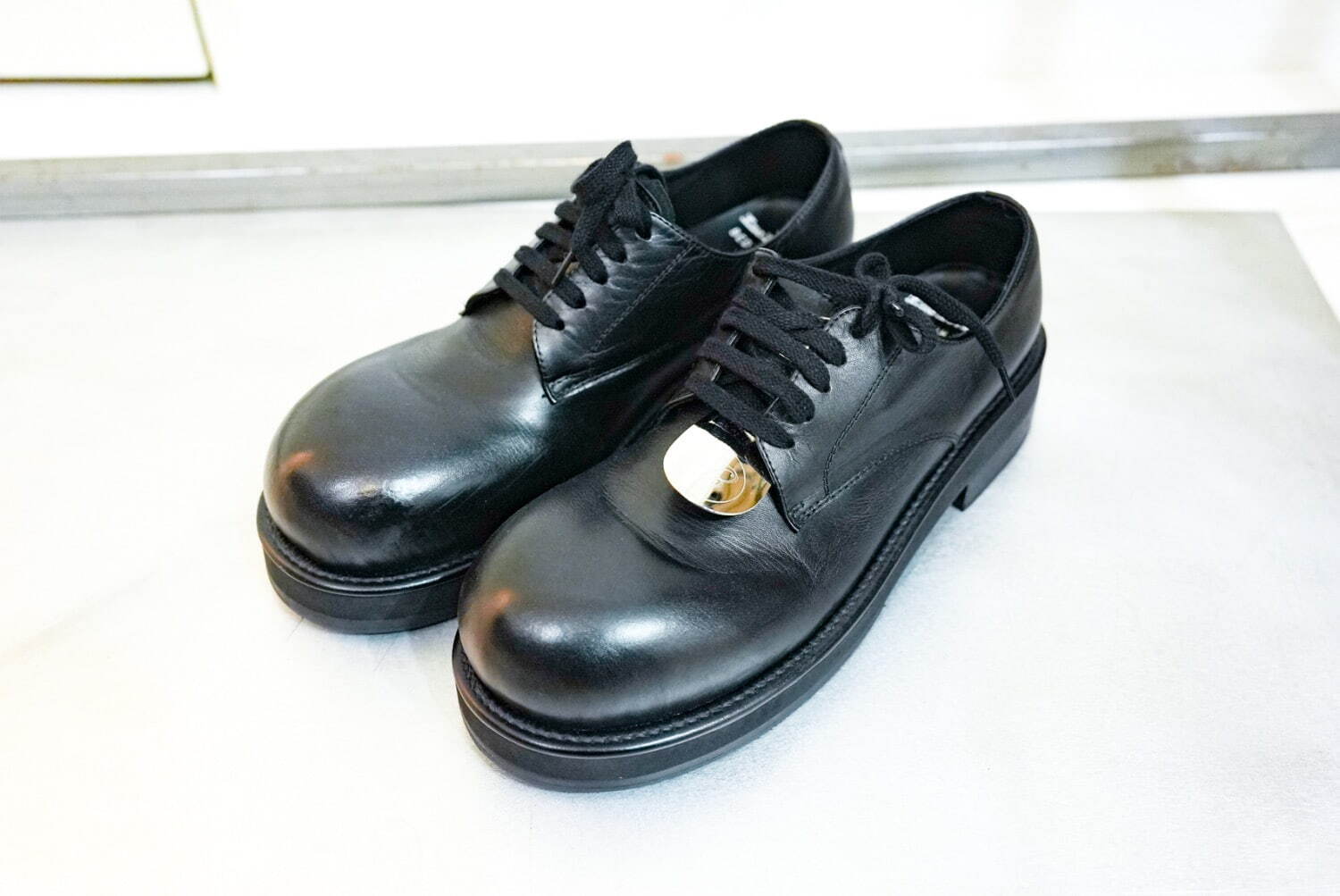 Chaplin Postman Shoes 143,000円