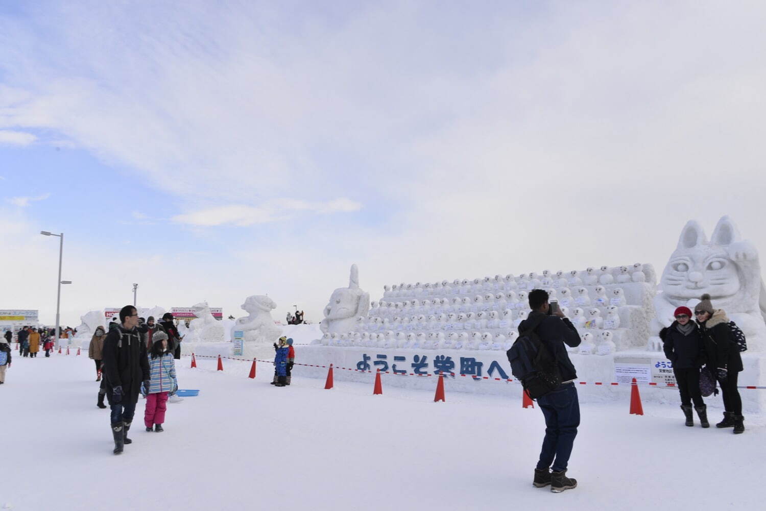 「2025さっぽろ雪まつり」北海道・札幌の冬イベント、「転スラ」「モンハン」の大雪像が登場｜写真24