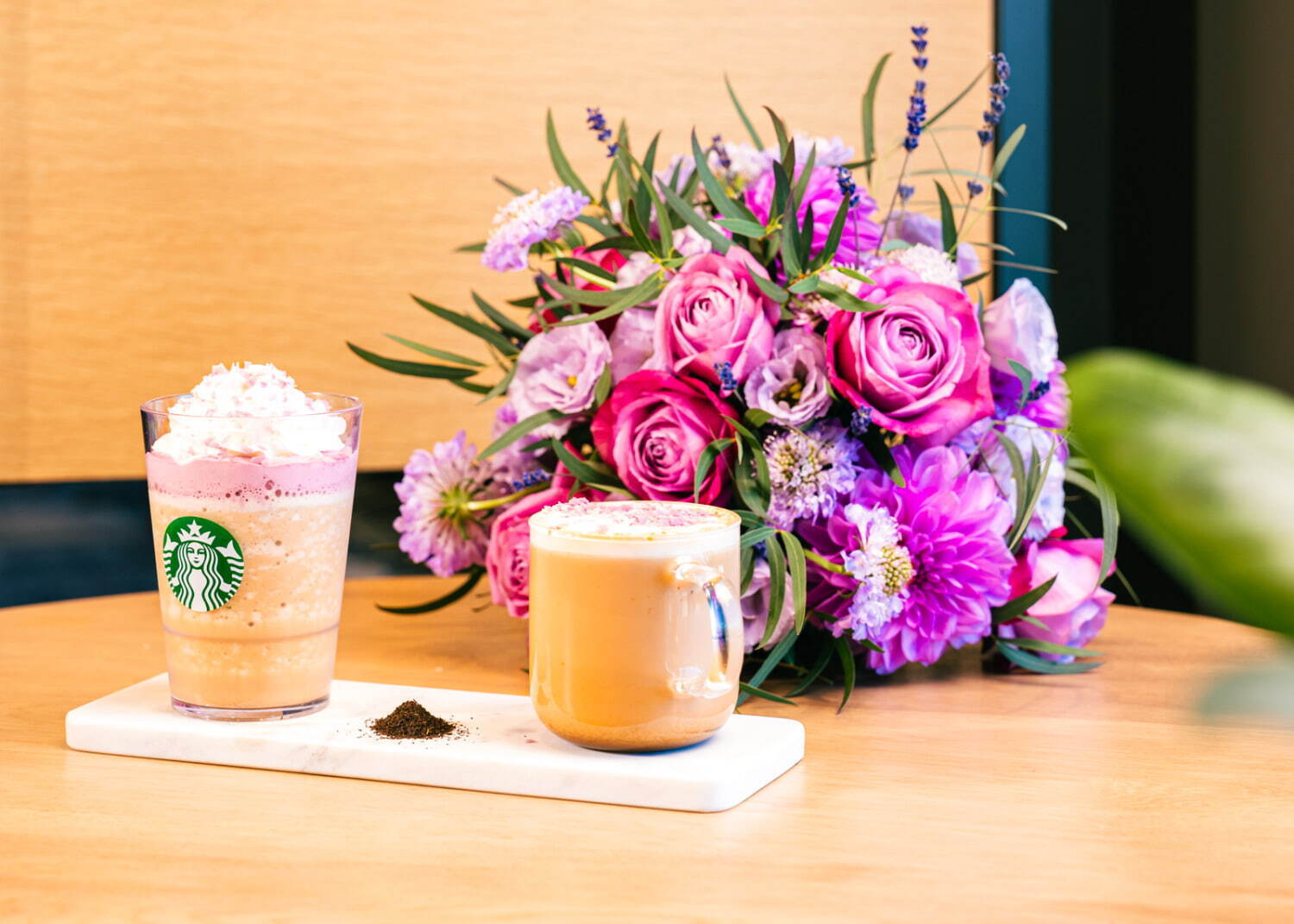 スターバックス(Starbucks Coffee) ロイヤル アール グレイ ブーケ フラペチーノ｜写真2