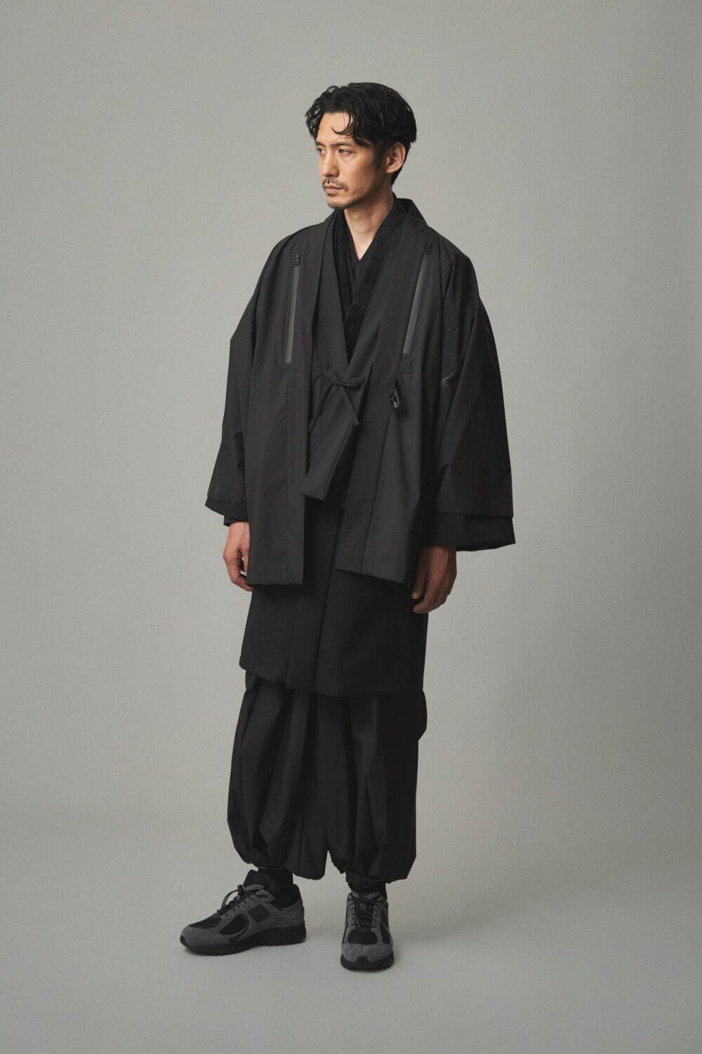 和ROBE 25年春ウェア、軽量のショート丈羽織コート＆たっぷり中綿の極暖アウター｜写真11