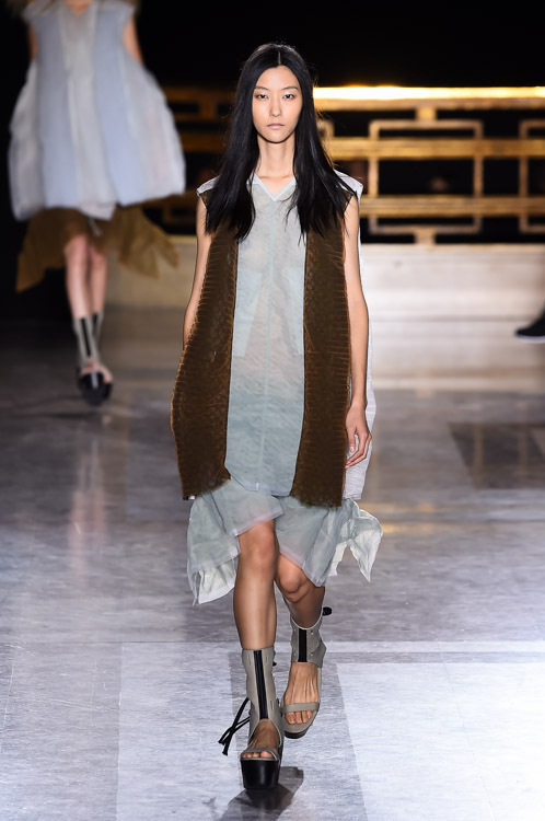 リック・オウエンス(Rick Owens) 2015年春夏ウィメンズコレクション  - 写真24