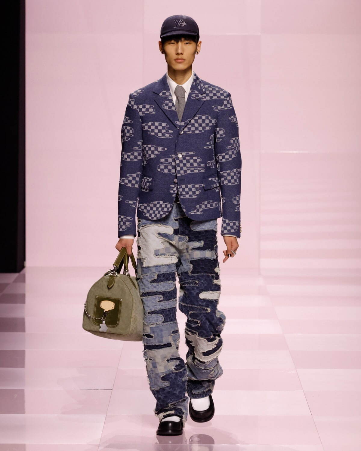 ルイ・ヴィトン(LOUIS VUITTON) 2025-26年秋冬	メンズコレクション  - 写真60