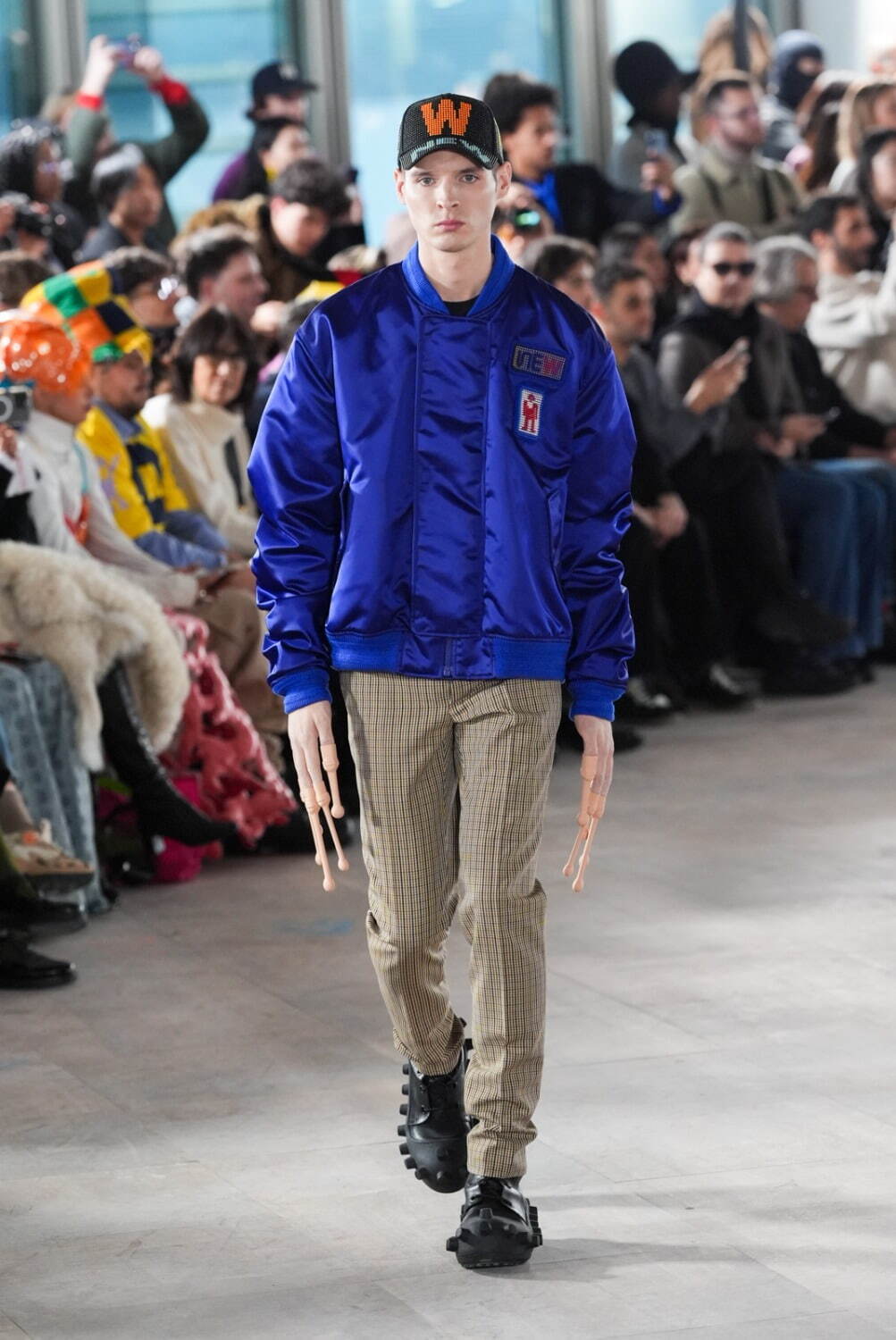 ウォルター ヴァン ベイレンドンク(Walter Van Beirendonck) 2025-26年秋冬	メンズコレクション  - 写真9