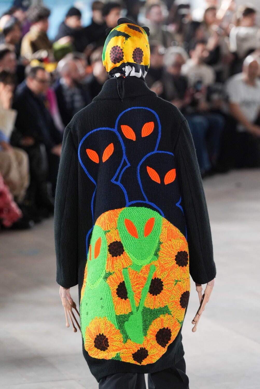 ウォルター ヴァン ベイレンドンク(Walter Van Beirendonck) 2025-26年秋冬	メンズコレクション  - 写真31