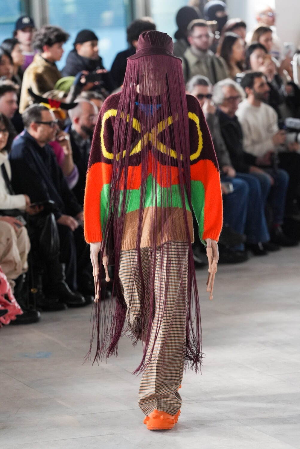 ウォルター ヴァン ベイレンドンク(Walter Van Beirendonck) 2025-26年秋冬	メンズコレクション  - 写真41