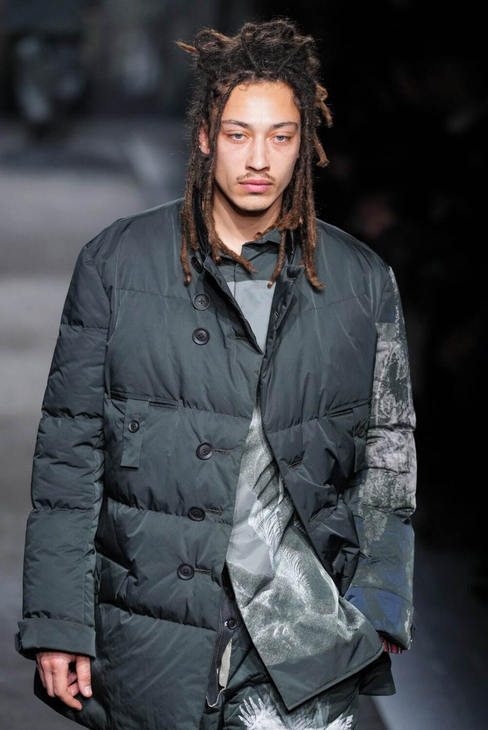 ヨウジヤマモト(Yohji Yamamoto) 2025-26年秋冬	メンズコレクション  - 写真40