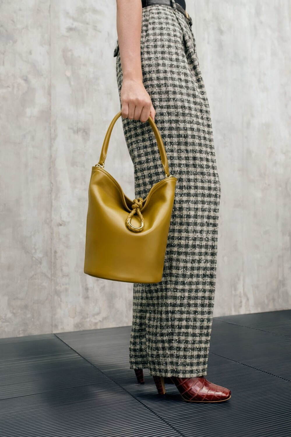 ボッテガ・ヴェネタ(BOTTEGA VENETA) リベルタ｜写真10