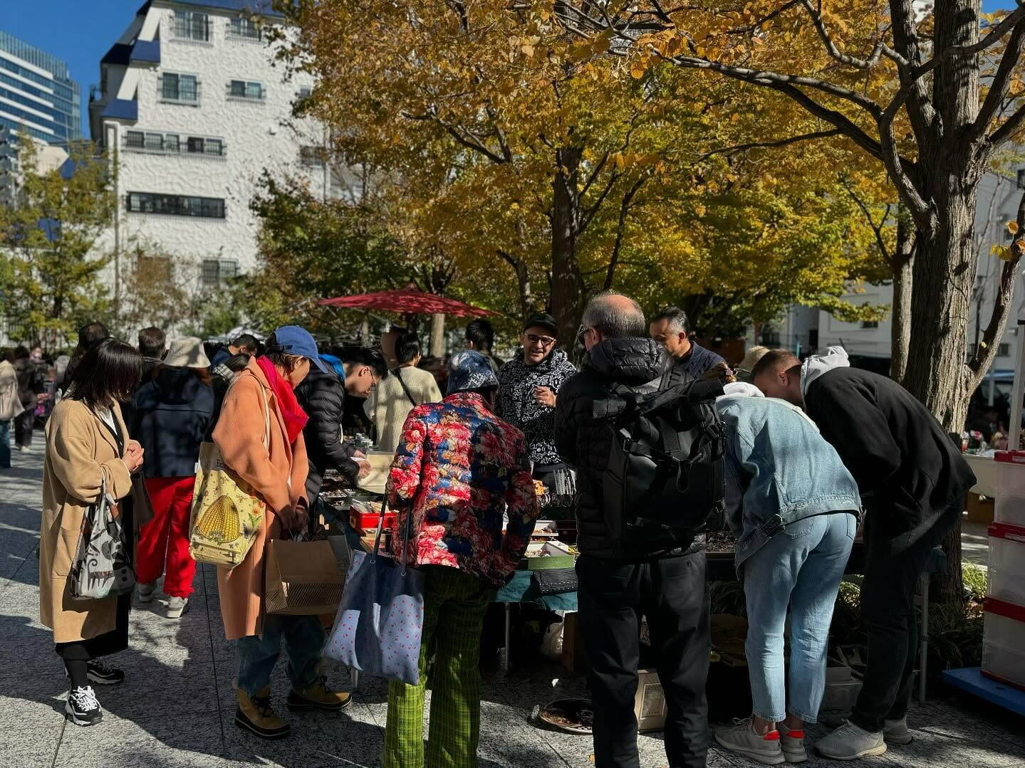 「渋谷蚤の市」東京・渋谷ガーデンタワー屋外広場で、各国のヴィンテージ＆アンティークなど約70店舗｜写真14