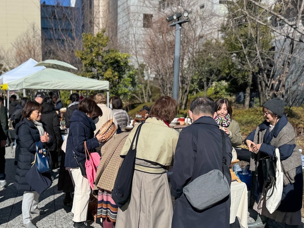 「渋谷蚤の市」東京・渋谷ガーデンタワー屋外広場で、各国のヴィンテージ＆アンティークなど約70店舗｜写真7