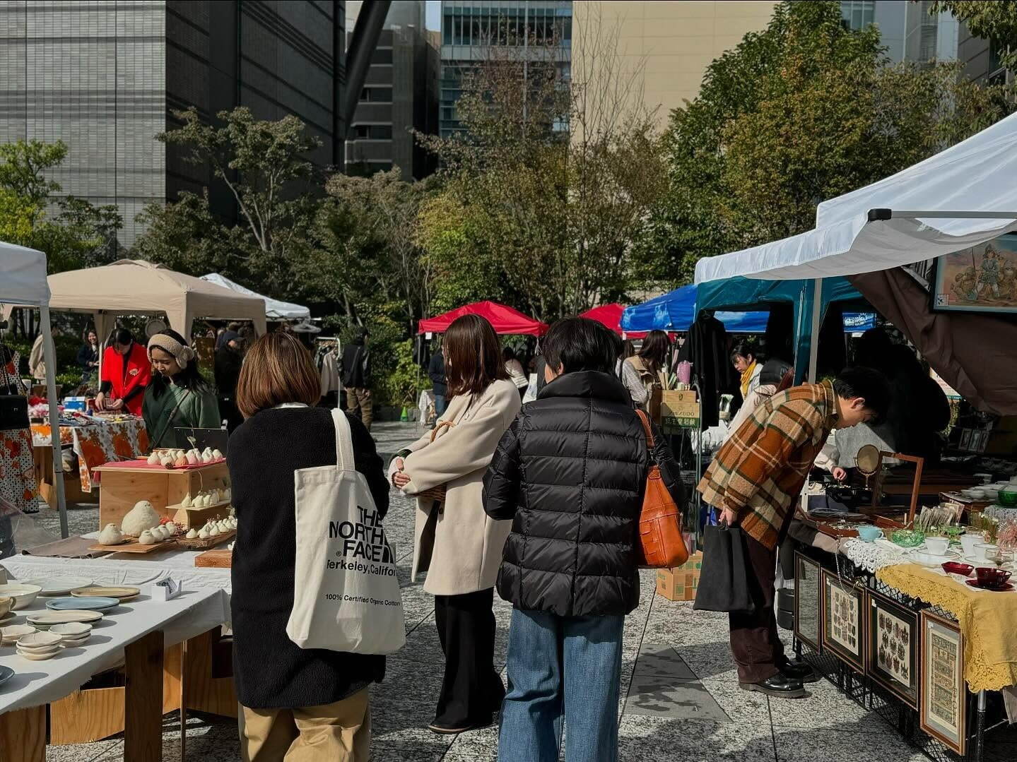 「渋谷蚤の市」東京・渋谷ガーデンタワー屋外広場で、各国のヴィンテージ＆アンティークなど約70店舗｜写真13