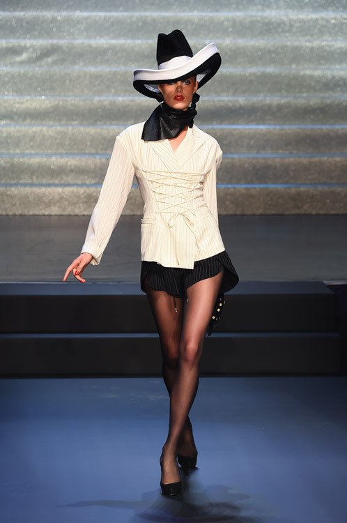 ジャンポール ゴルチエ 2015年春夏コレクション 最後のプレタポルテは とびきり華やかで愉快なエンターテイメント ファッションプレス