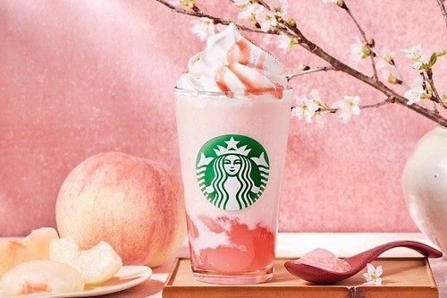 スターバックス春の新作「白桃と桜わらびもち フラペチーノ」白桃×“ぷるぷる”わらびもちドリンク