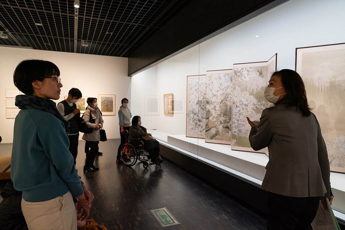 東京国立近代美術館「美術館の春まつり」川合玉堂の《行く春》など桜を描いた作品が集結｜写真9