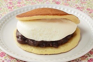 ローソンの“盛りすぎ”新作スイーツ「大きなチョコシュー」「どらもっち」を価格据え置き約47％増量