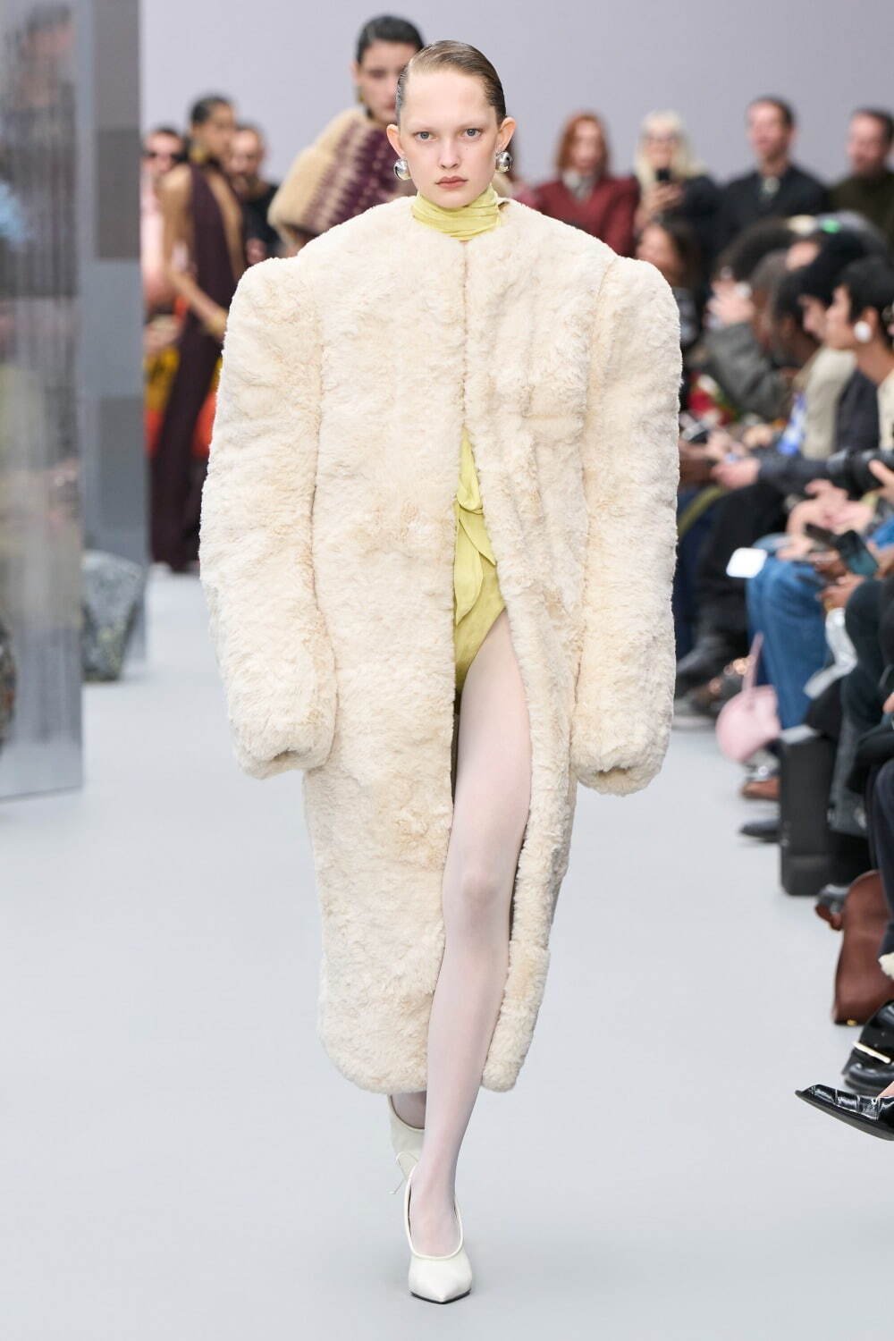 アクネ ストゥディオズ(Acne Studios) 2025-26年秋冬	ウィメンズコレクション  - 写真43