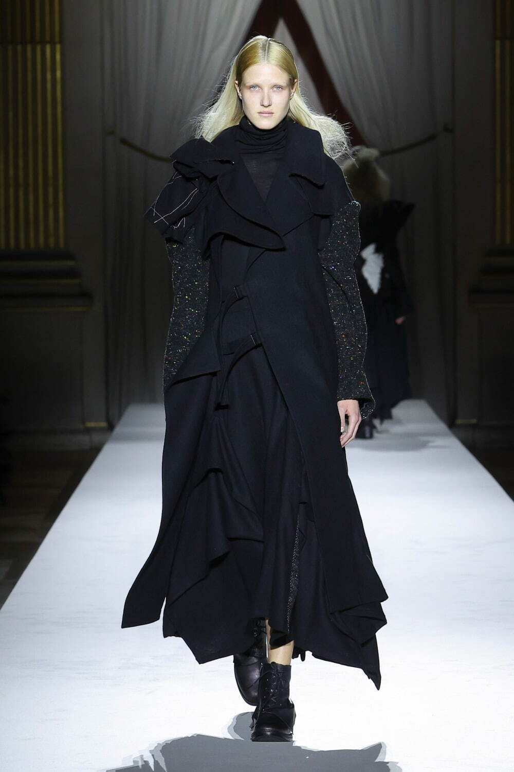 ヨウジヤマモト(Yohji Yamamoto) 2025-26年秋冬	ウィメンズコレクション  - 写真29