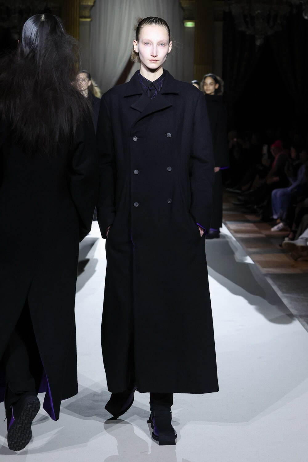 ヨウジヤマモト(Yohji Yamamoto) 2025-26年秋冬	ウィメンズコレクション  - 写真42