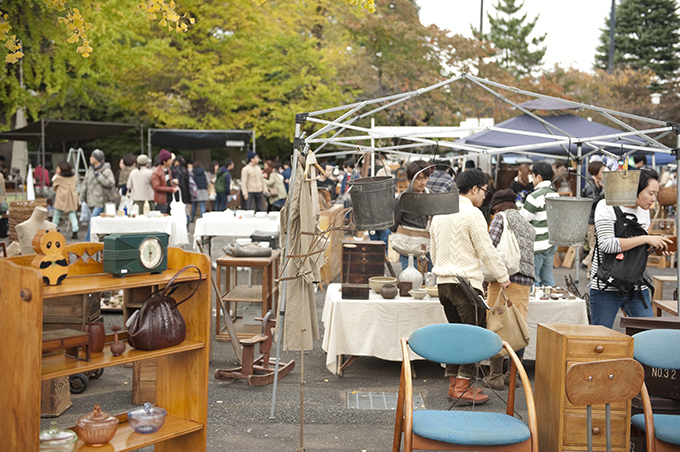 「東京蚤の市」が調布で開催 - 個性豊かな店主が集めたヴィンテージ家具＆雑貨｜写真26