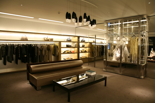 12月4日、マークジェイコブス青山がオープン - 青山店限定アイテムも発売 - ファッションプレス