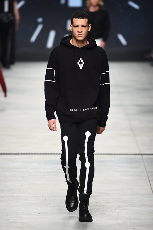 マルセロ・ブロン カウンティ・オブ・ミラン(MARCELO BURLON COUNTY OF MILAN) 2015-16年秋冬ウィメンズ&メンズコレクション  - 写真52