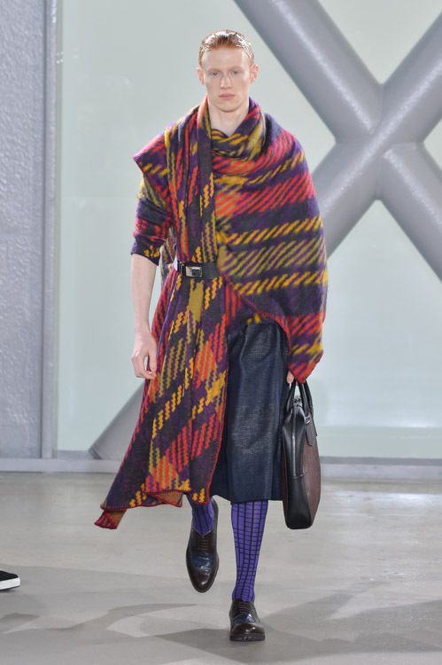 イッセイ ミヤケ メン(ISSEY MIYAKE MEN) 2015-16年秋冬メンズコレクション  - 写真25