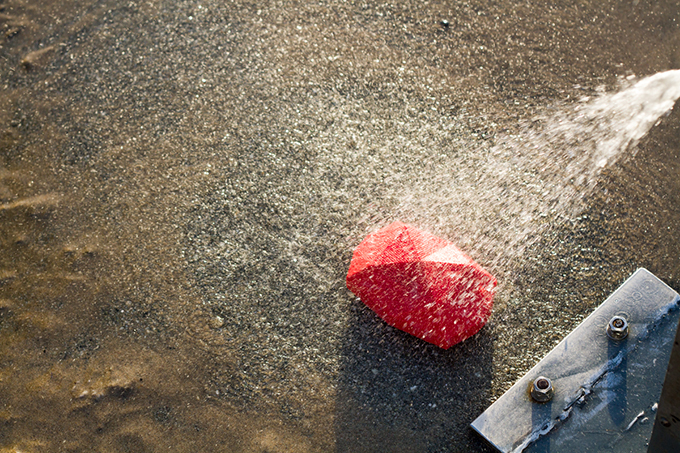 アクセサリー感覚で持ち運ぶワイヤレススピーカー「OUTDOOR TECH」上陸！防水でタフな仕様｜写真14