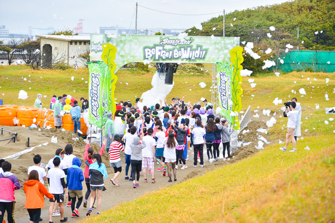 日本初、泡まみれになって走るランイベント「バブルラン」愛知、大阪に続き幕張で開催決定｜写真40