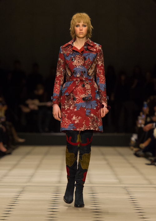 バーバリー プローサム 15 16年秋冬コレクション 美しいキルトに魅せられた英国ボヘミアン ファッションプレス
