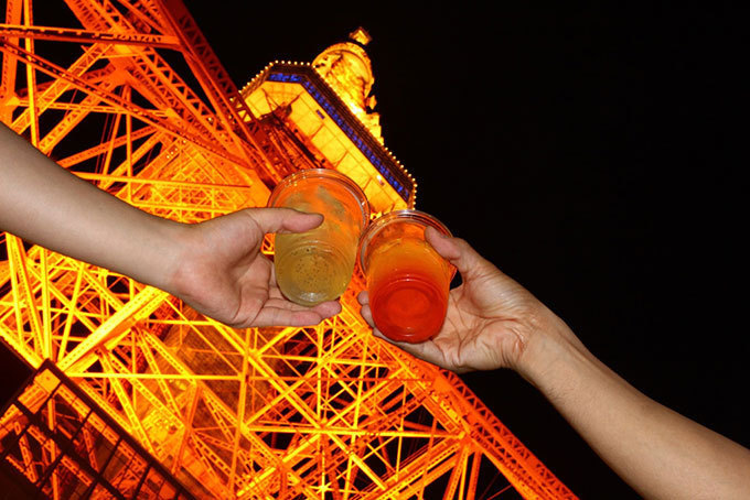 東京タワーを見上げてハイボールを満喫 Tokyo Tower Highball Garden ファッションプレス
