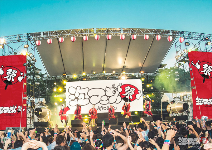 泡フェス 17 広島 静岡を皮切りに全国へ 本の祭 をテーマに泡まみれ ファッションプレス