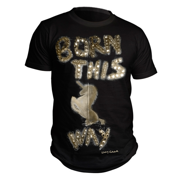 レディー・ガガの最新シングルのTシャツが3月2日(水)よりオンライン・ストアにて発売 | 写真