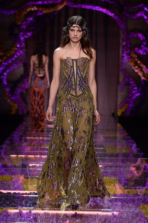 アトリエ ヴェルサーチェ オートクチュール(Atelier Versace Haute Couture) 2015-16年秋冬ウィメンズコレクション  - 写真15