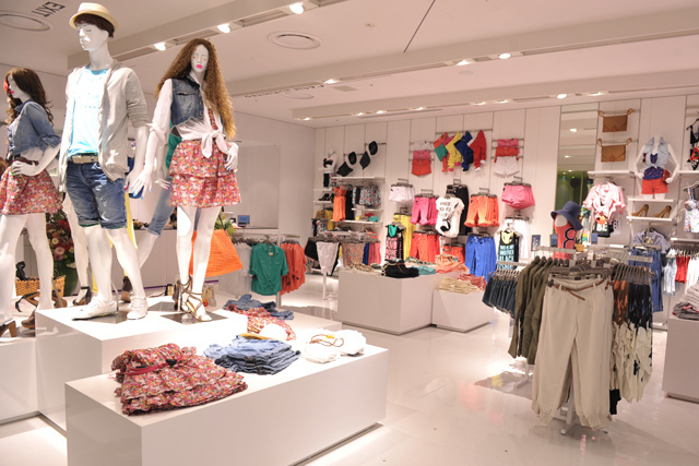 Zaraの妹ブランド Bershka ベルシュカ の渋谷店がグランドオープン ファッションプレス