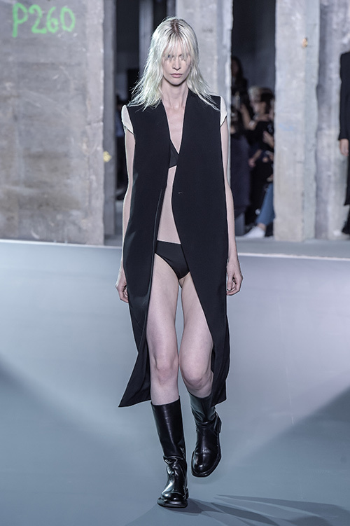 リック・オウエンス(Rick Owens) 2016年春夏ウィメンズコレクション  - 写真1