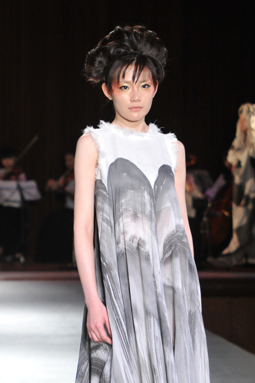 RUNWAY for JAPAN ブランド別ルック[2] - ヒロココシノ、翡翠、イズリール、ジャズカッツェなど｜写真3