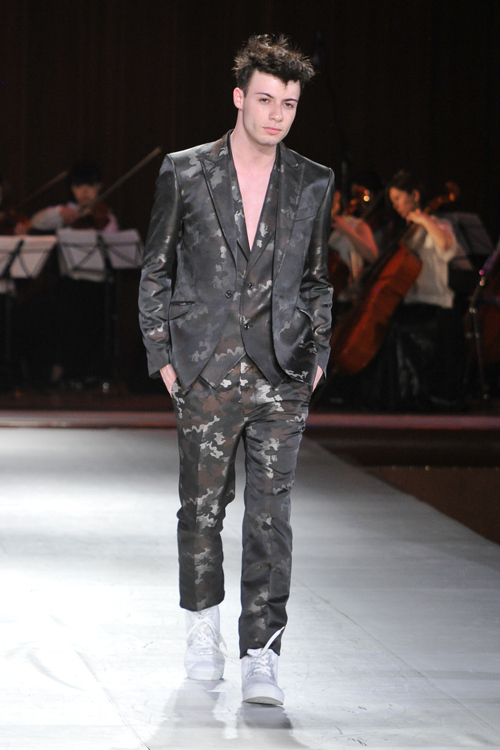 RUNWAY for JAPAN ブランド別ルック[2] - ヒロココシノ、翡翠、イズリール、ジャズカッツェなど｜写真8