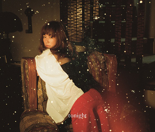 YUKIのニューシングル『tonight』、1発撮りのミュージックビデオを公開｜写真3