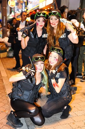 15年 ハロウィン イベントまとめ パーティーから仮装グッズ 渋谷の仮装スナップも掲載 ファッションプレス