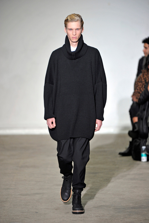 クリスヴァンアッシュ(KRISVANASSCHE) 2011-12年秋冬メンズコレクション  - 写真2