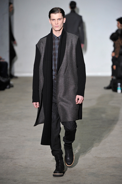 クリスヴァンアッシュ(KRISVANASSCHE) 2011-12年秋冬メンズコレクション  - 写真25