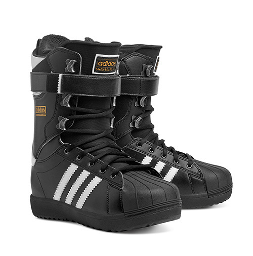 adidas snowboarding superstar 25.5右足の靴紐変えてあります