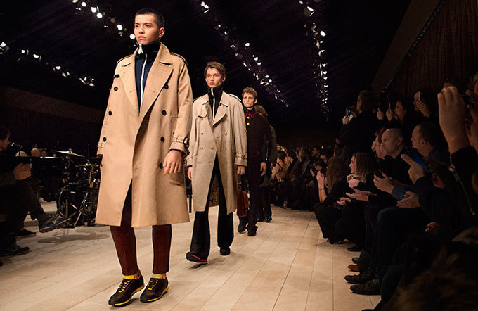 バーバリー(BURBERRY) 2016-17年秋冬 メンズコレクション  - 写真44