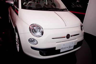 GUCCIとFIATが共同でデザインした特別仕様車「FIAT 500 by Gucci