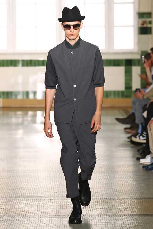 クリスヴァンアッシュ(KRISVANASSCHE) 2012年春夏メンズコレクション  - 写真3