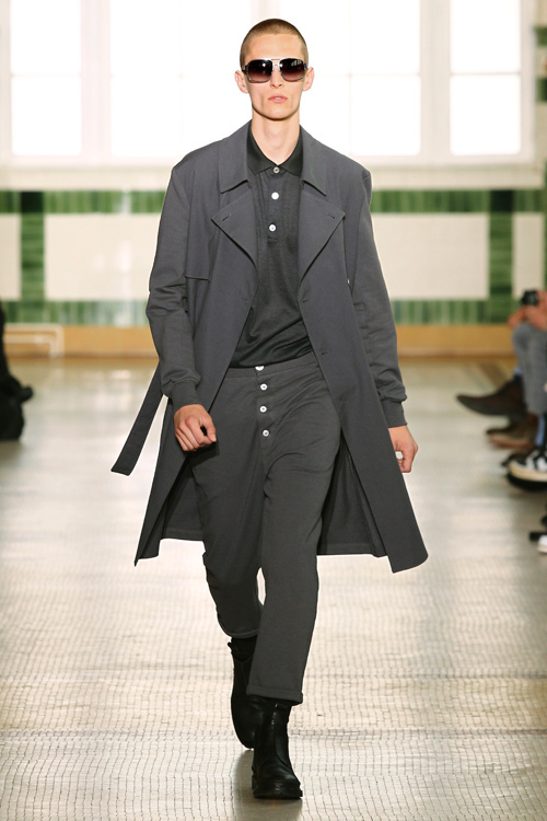 クリスヴァンアッシュ(KRISVANASSCHE) 2012年春夏メンズコレクション  - 写真10