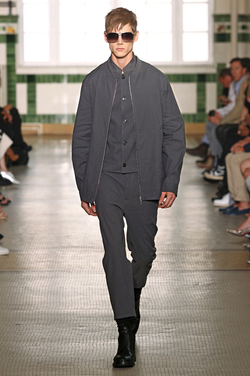 クリスヴァンアッシュ(KRISVANASSCHE) 2012年春夏メンズコレクション  - 写真13